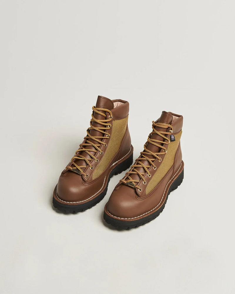Danner Light vs Mountain Light : laquelle choisir ?