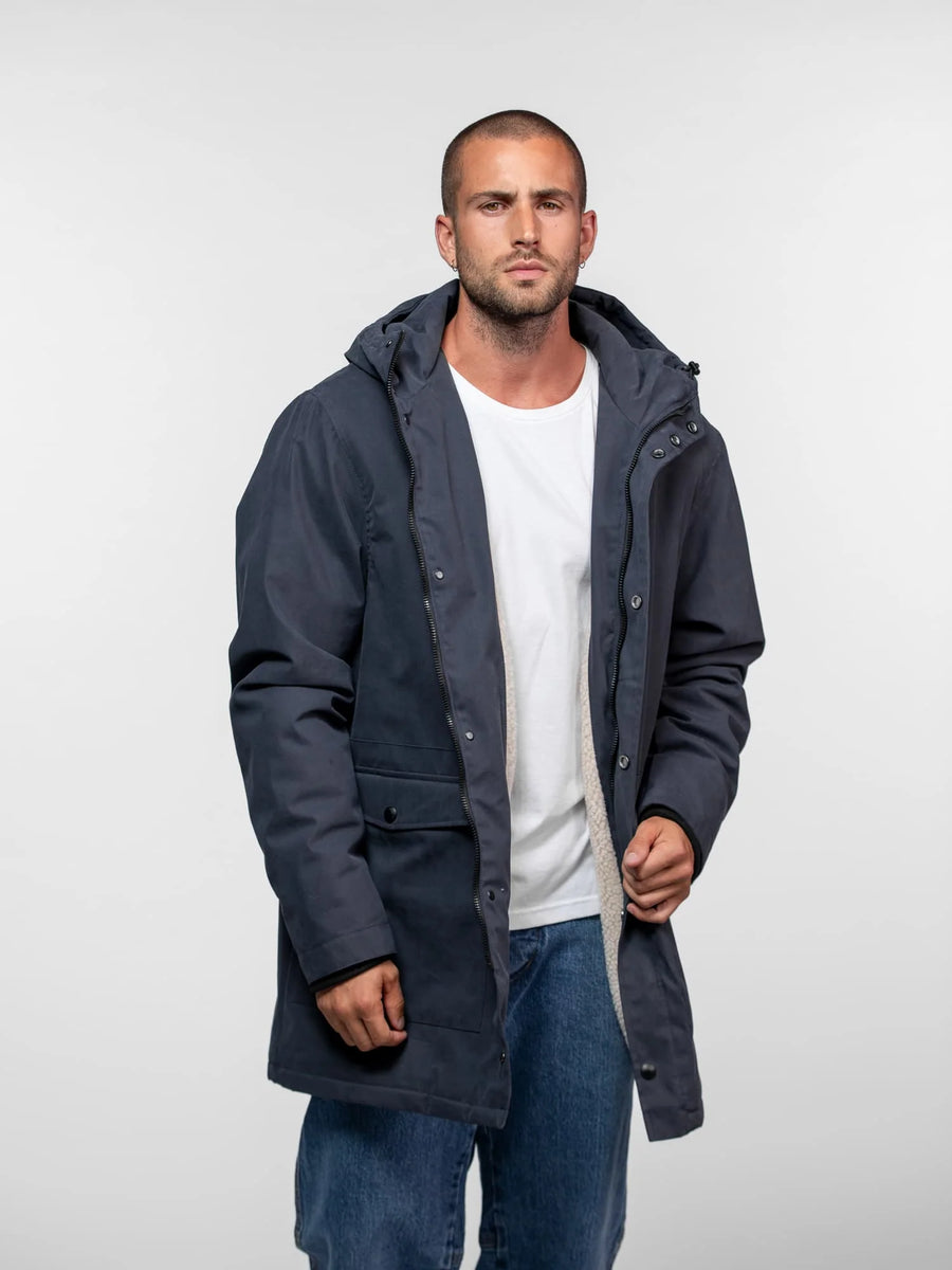 104269 LOPEZ NAVY 1  min