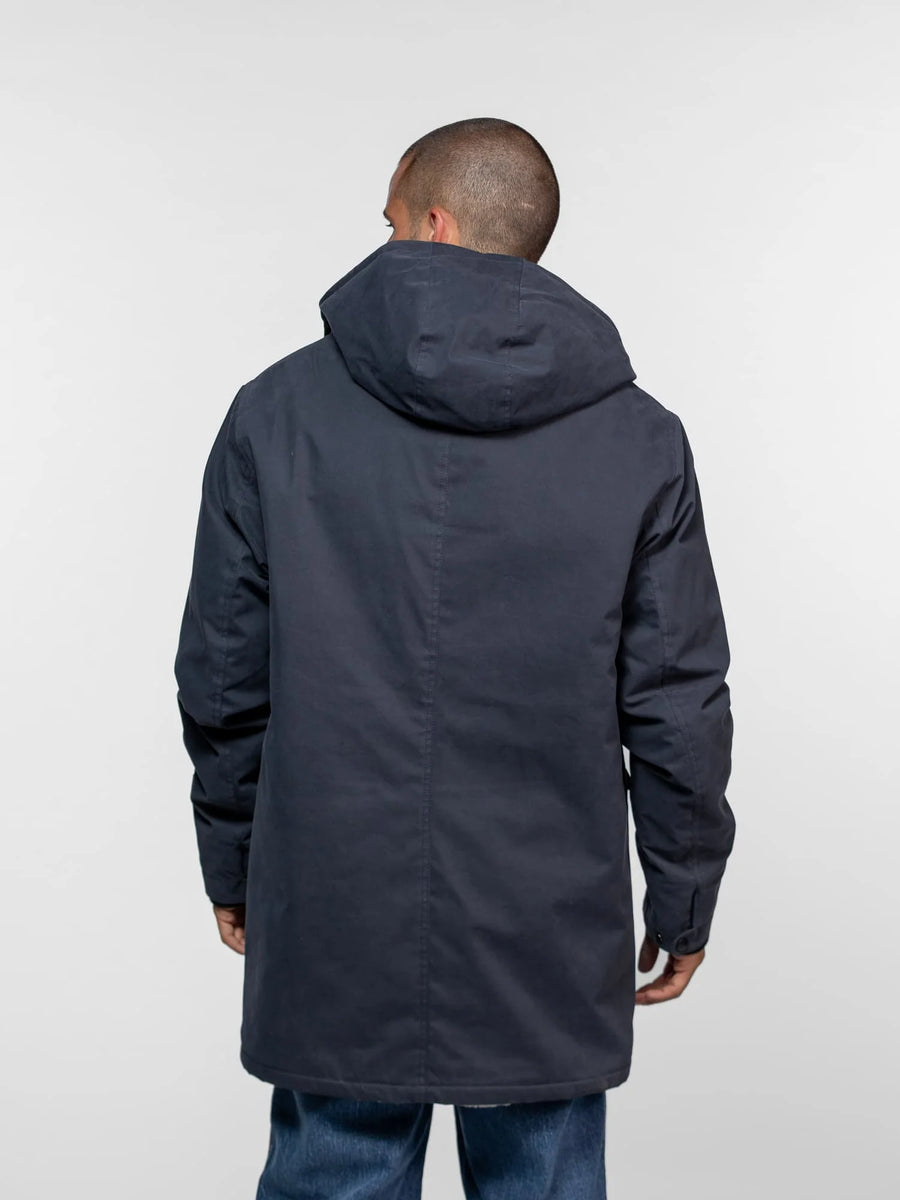104269 LOPEZ NAVY 8  min