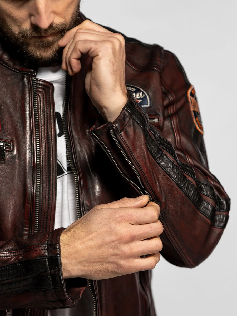 104684 OXBLOOD  3