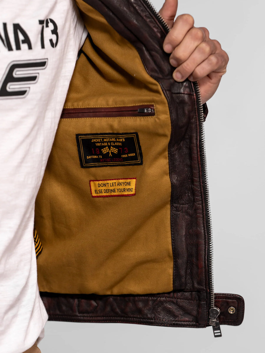 104684 OXBLOOD  7
