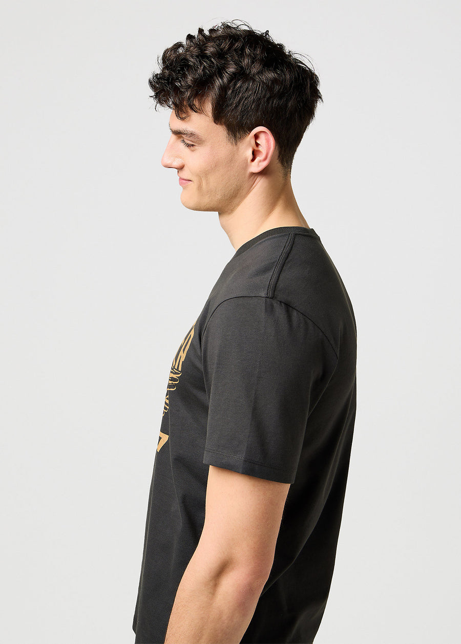 AMERICANA TEE FADED black wrangler 5