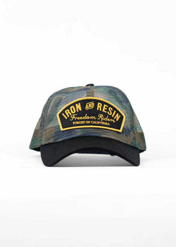 Iron and Resin Casquette Mesh Hat — Camo