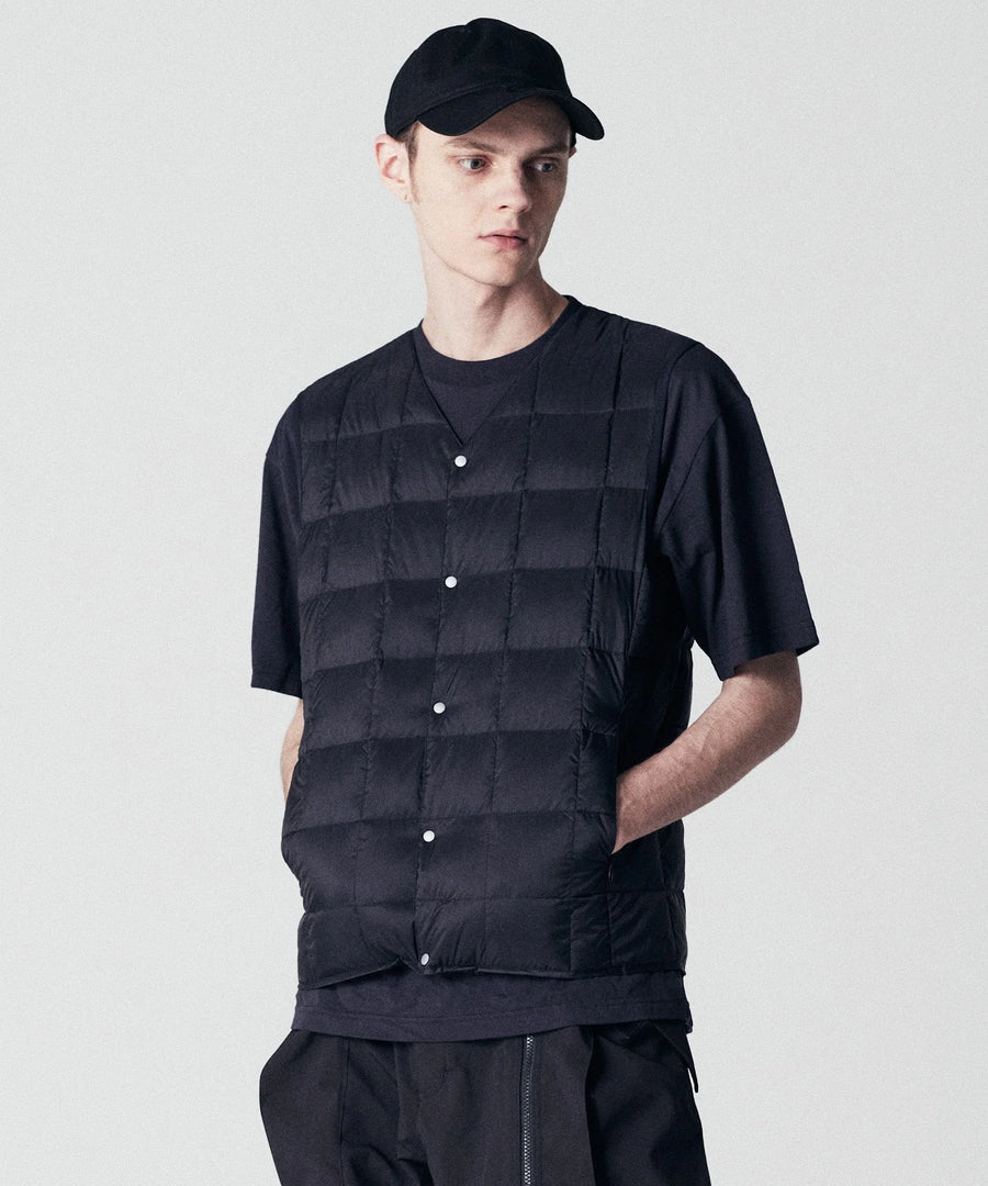 TAION 001 BLACK mannequin