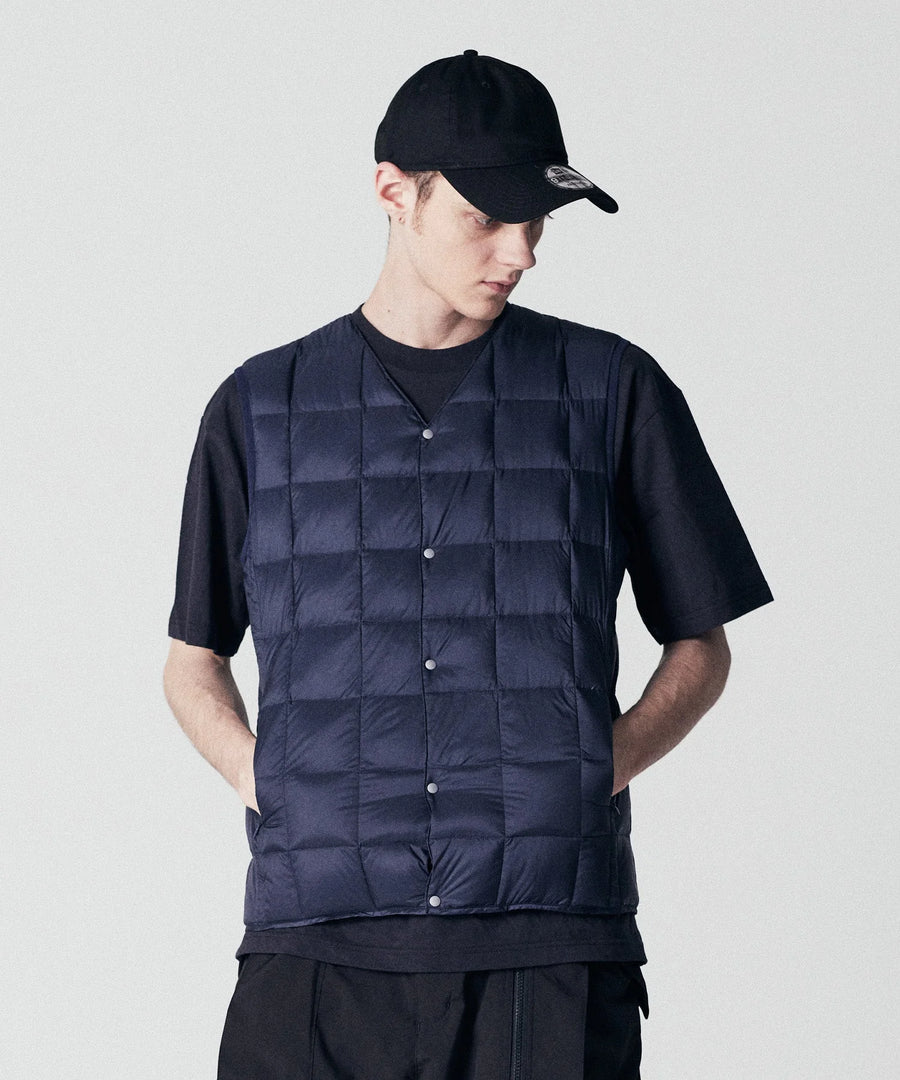 TAION 001 NAVY mannequin